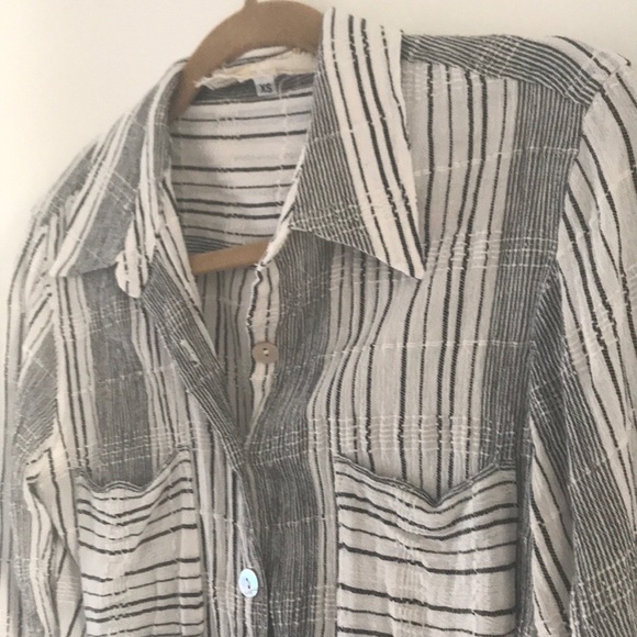 Jen’s Pirate Booty Gaya Blouse - Picture 4 of 7